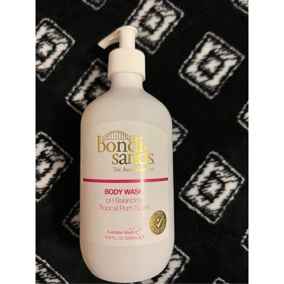 Bondi Sands Bath Bondi Sands Ph Balanced Self Tan Safe Body Wash Poshmark